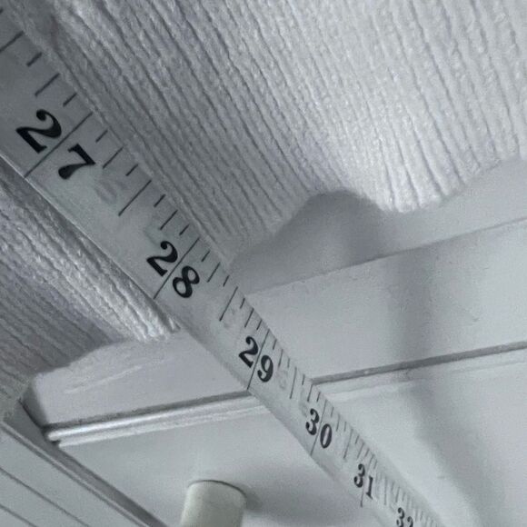 Elegant White Button-Down Skirt - Picture 8 of 9